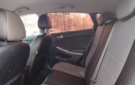 Hyundai Solaris II рестайлинг, 2013 год, 650 000 рублей, 6 фотография