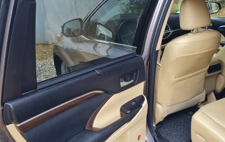 Toyota Highlander III, 2014 год, 3 650 000 рублей, 8 фотография