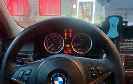 BMW 5 серия, 2004 год, 1 000 000 рублей, 11 фотография