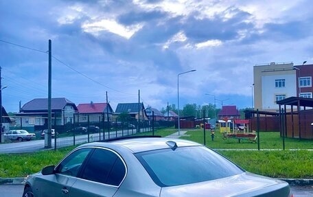 BMW 5 серия, 2004 год, 1 000 000 рублей, 10 фотография