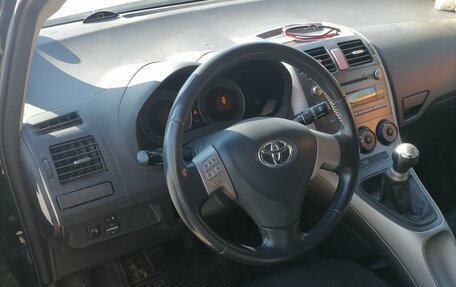 Toyota Auris II, 2007 год, 550 000 рублей, 4 фотография