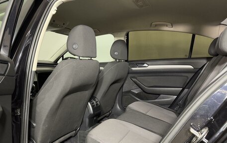 Volkswagen Passat B8 рестайлинг, 2017 год, 1 771 400 рублей, 11 фотография