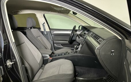 Volkswagen Passat B8 рестайлинг, 2017 год, 1 771 400 рублей, 7 фотография