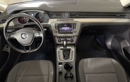 Volkswagen Passat B8 рестайлинг, 2017 год, 1 771 400 рублей, 18 фотография