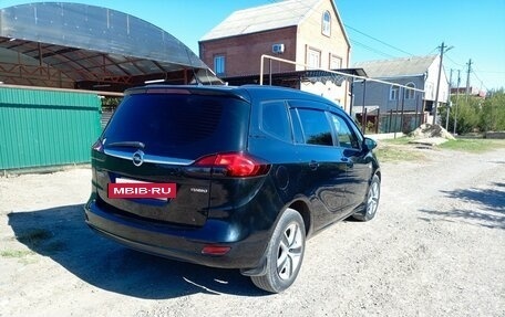 Opel Zafira C рестайлинг, 2013 год, 1 100 000 рублей, 22 фотография