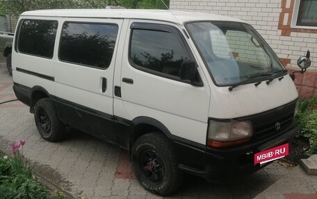 Toyota HiAce H100, 2003 год, 780 000 рублей, 3 фотография