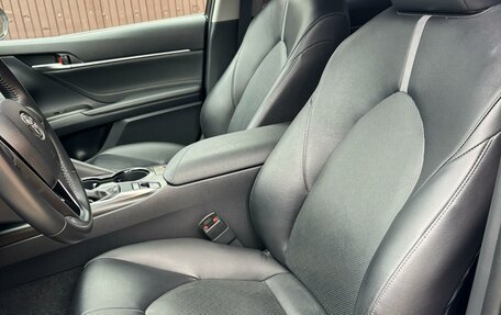 Toyota Camry, 2021 год, 4 050 000 рублей, 12 фотография