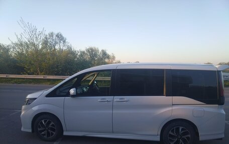 Honda Stepwgn IV, 2020 год, 2 480 000 рублей, 5 фотография