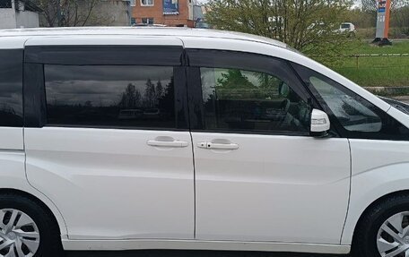 Honda Stepwgn IV, 2015 год, 1 850 000 рублей, 3 фотография