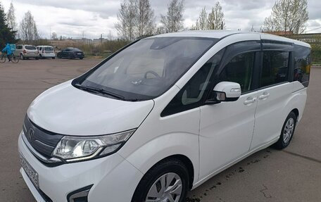 Honda Stepwgn IV, 2015 год, 1 850 000 рублей, 2 фотография