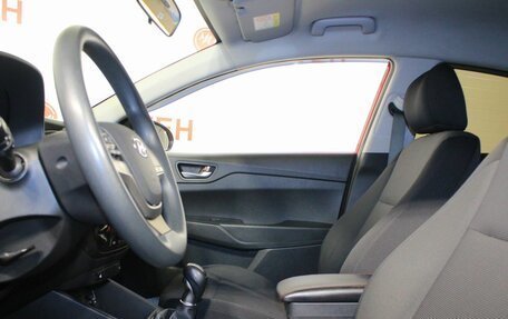 Hyundai Solaris II рестайлинг, 2017 год, 1 100 000 рублей, 9 фотография