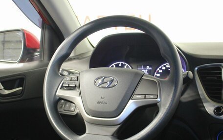 Hyundai Solaris II рестайлинг, 2017 год, 1 100 000 рублей, 16 фотография