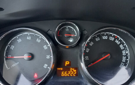 Opel Antara I, 2013 год, 1 500 000 рублей, 27 фотография