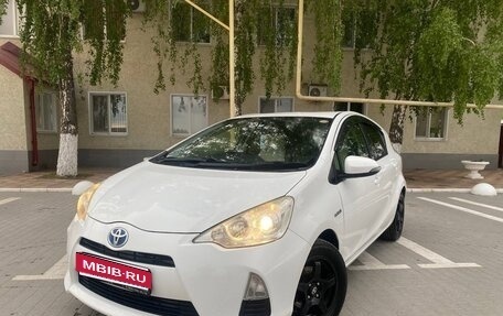 Toyota Aqua I, 2014 год, 920 000 рублей, 1 фотография