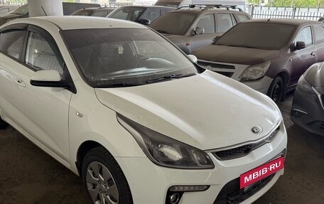 KIA Rio IV, 2019 год, 700 000 рублей, 3 фотография