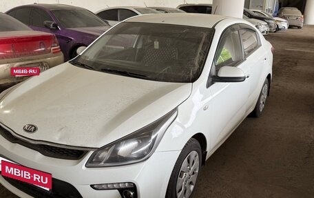 KIA Rio IV, 2019 год, 700 000 рублей, 2 фотография