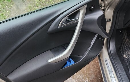 Opel Astra J, 2011 год, 550 000 рублей, 12 фотография