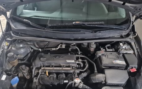 Hyundai Solaris II рестайлинг, 2016 год, 1 550 000 рублей, 4 фотография