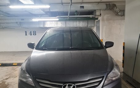 Hyundai Solaris II рестайлинг, 2016 год, 1 550 000 рублей, 2 фотография