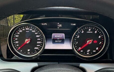 Mercedes-Benz E-Класс, 2017 год, 1 700 000 рублей, 5 фотография
