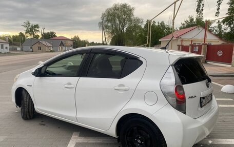 Toyota Aqua I, 2014 год, 920 000 рублей, 6 фотография