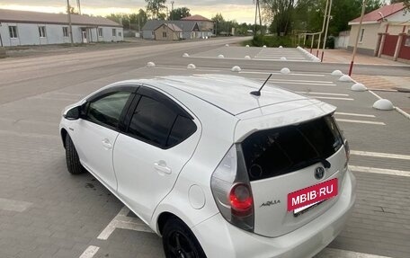 Toyota Aqua I, 2014 год, 920 000 рублей, 7 фотография