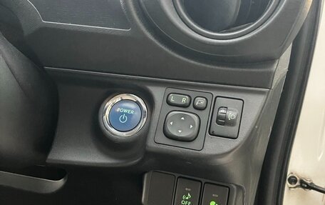 Toyota Aqua I, 2014 год, 920 000 рублей, 15 фотография
