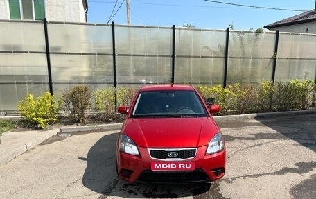 KIA Rio II, 2010 год, 650 000 рублей, 1 фотография