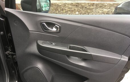 Renault Kaptur I рестайлинг, 2019 год, 1 990 000 рублей, 15 фотография