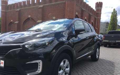 Renault Kaptur I рестайлинг, 2019 год, 1 990 000 рублей, 23 фотография