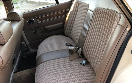 Ford Fairmont, 1982 год, 1 000 000 рублей, 30 фотография