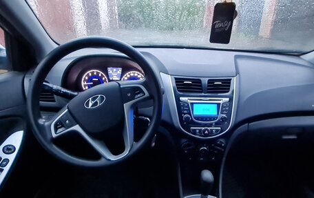 Hyundai Solaris II рестайлинг, 2014 год, 1 050 000 рублей, 5 фотография