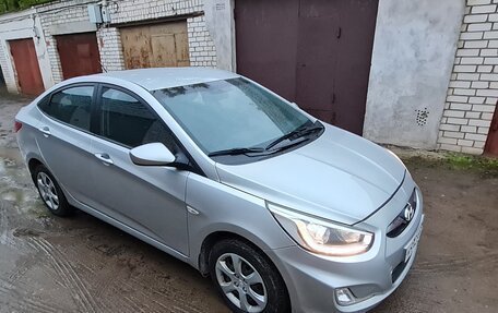 Hyundai Solaris II рестайлинг, 2014 год, 1 050 000 рублей, 18 фотография
