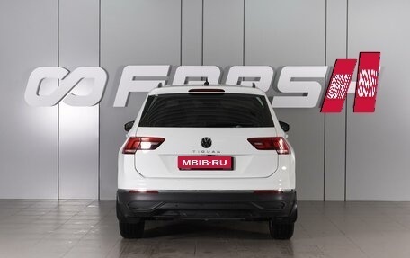 Volkswagen Tiguan II, 2021 год, 2 499 000 рублей, 4 фотография