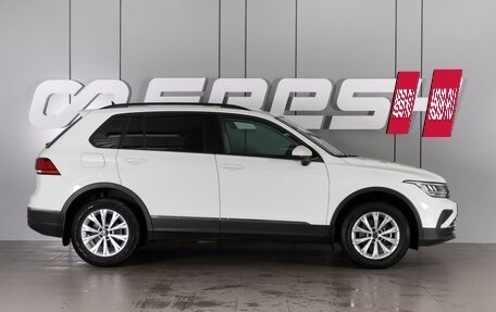 Volkswagen Tiguan II, 2021 год, 2 499 000 рублей, 5 фотография
