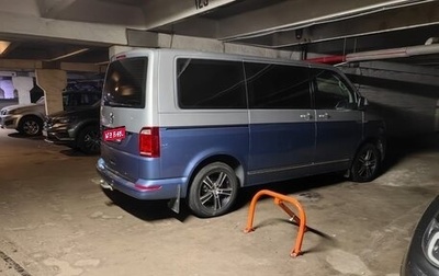 Volkswagen Multivan T6 рестайлинг, 2019 год, 4 500 000 рублей, 1 фотография