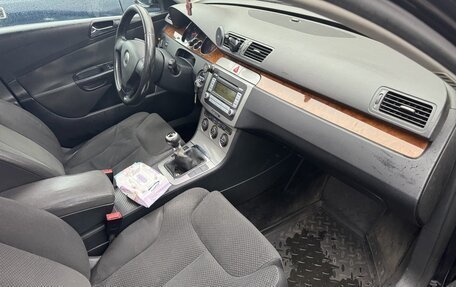 Volkswagen Passat B6, 2006 год, 610 000 рублей, 7 фотография