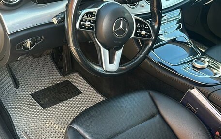 Mercedes-Benz E-Класс, 2020 год, 2 600 000 рублей, 5 фотография