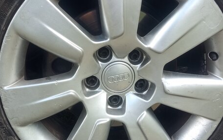 Audi A4, 2004 год, 650 000 рублей, 3 фотография