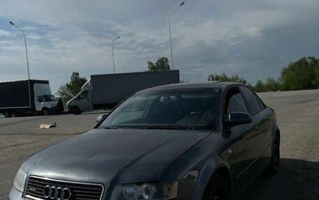 Audi A4, 2004 год, 650 000 рублей, 11 фотография