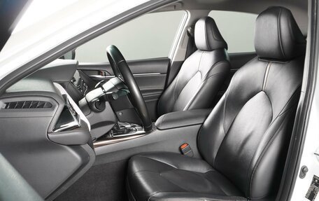 Toyota Camry, 2019 год, 2 789 000 рублей, 10 фотография