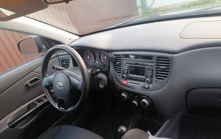KIA Rio II, 2009 год, 410 000 рублей, 12 фотография