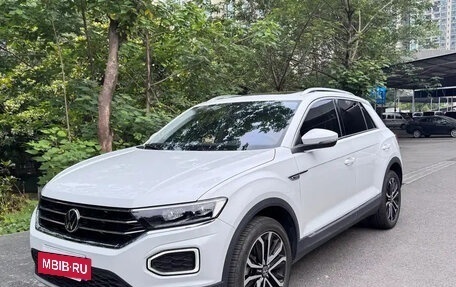 Volkswagen T-Roc I, 2021 год, 1 385 000 рублей, 1 фотография