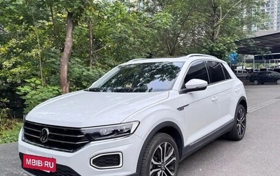 Volkswagen T-Roc I, 2021 год, 1 385 000 рублей, 1 фотография