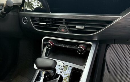 Geely Tugella FY11, 2023 год, 3 500 000 рублей, 3 фотография