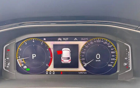 Volkswagen T-Roc I, 2021 год, 1 385 000 рублей, 10 фотография