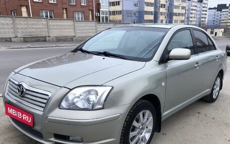 Toyota Avensis III рестайлинг, 2004 год, 819 000 рублей, 1 фотография