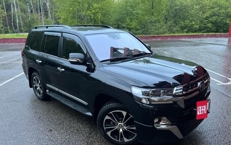 Toyota Land Cruiser 200, 2021 год, 7 990 000 рублей, 5 фотография