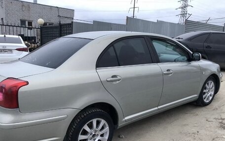 Toyota Avensis III рестайлинг, 2004 год, 819 000 рублей, 5 фотография