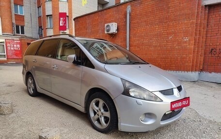 Mitsubishi Grandis, 2004 год, 699 000 рублей, 8 фотография